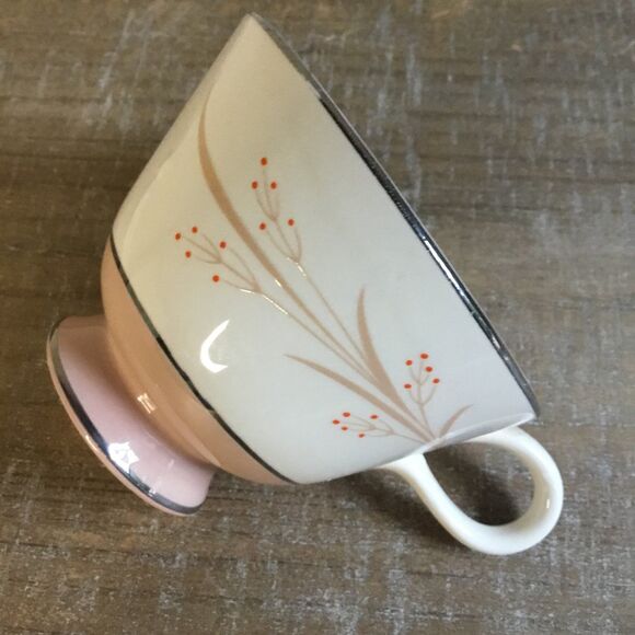 Vintage tea cup and saucer set pink cream beige orange delicate floral design - Picture 7 of 8